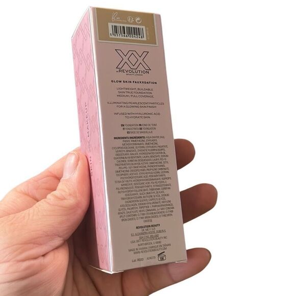 XX Revolution Glow Skin FauXXdation Foundation FX6.5‎ - Picture 3 of 5